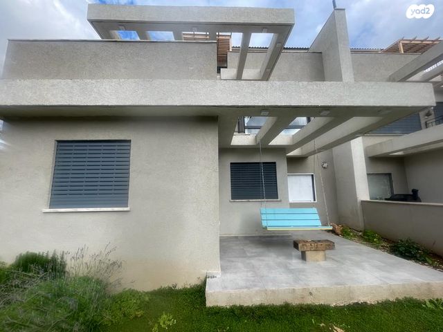 דו משפחתי, הצבעוני, קרית טבעון