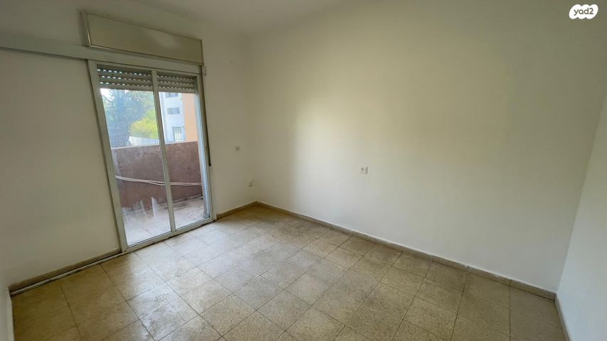 דירה, החולה 17, נווה יהושע, ערמונים, רמת גן