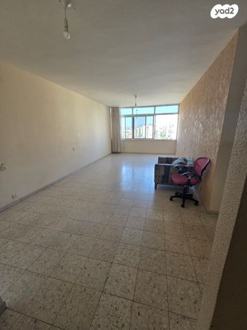 הרב קירשטיין 