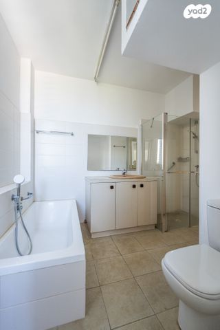 דירה, הרב הרצוג, תל גנים, גבעתיים