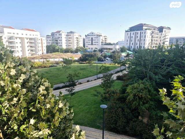 יאיר רוזנבלום 