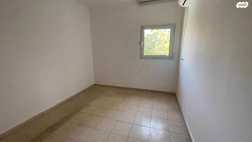 דירה, החולה 17, נווה יהושע, ערמונים, רמת גן