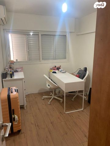 דירה, שדרות ששת הימים 23, נווה אליעזר וכפר שלם מזרח, תל אביב יפו