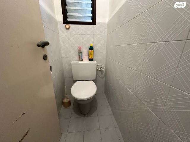 דירה, בנימין ד'ישראלי, אחוזה, חיפה