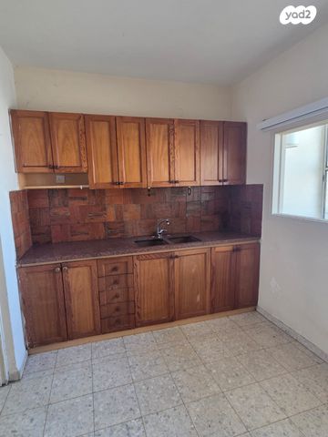 דירה, הרב קירשטיין, מרכז העיר, עפולה