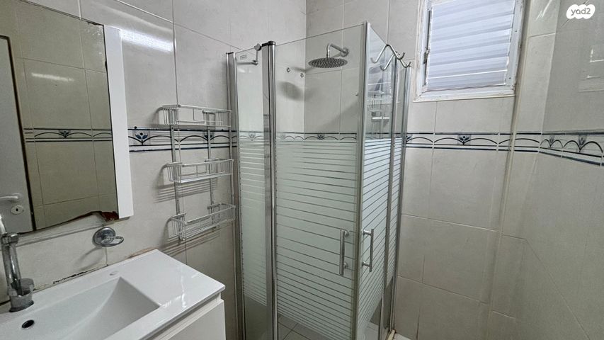 דירה, שלמה המלך, טבריה