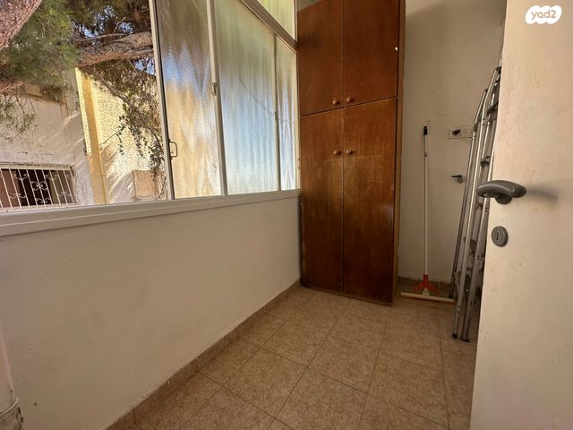 דירה, בנימין ד'ישראלי, אחוזה, חיפה