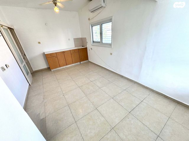 דירה, ספראי 5, שכונת יהלום, מרכז העיר ב, רמת גן