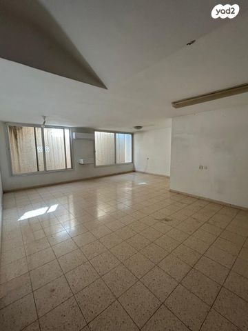 בית פרטי/ קוטג', ציפמן, לסטר/רבוצקי, רעננה