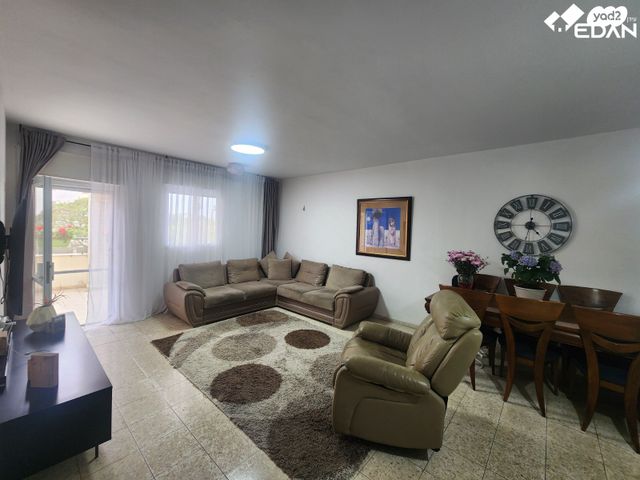 דירה, הרב עובדיה יוסף, רח' הנשיא צפון, חדרה