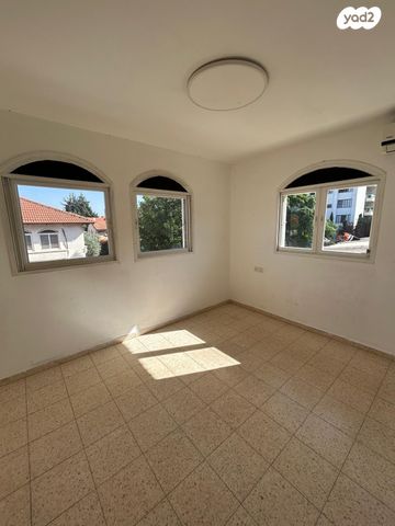 בית פרטי/ קוטג', ציפמן, לסטר/רבוצקי, רעננה