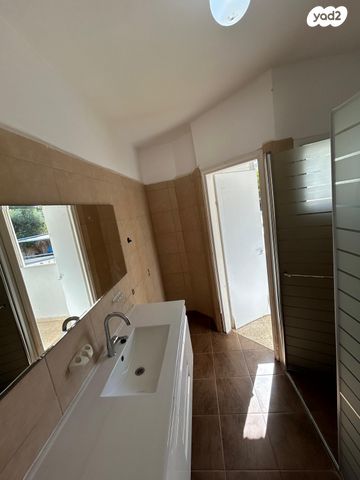 בית פרטי/ קוטג', ציפמן, לסטר/רבוצקי, רעננה