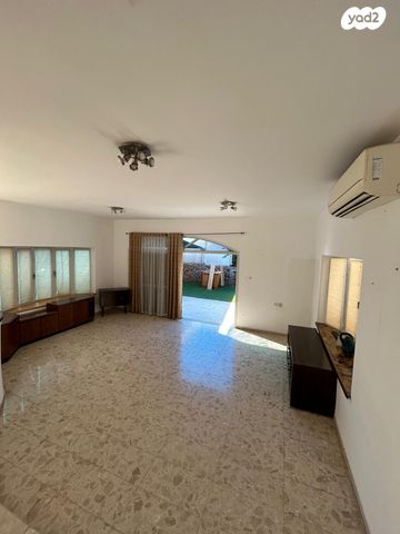 בית פרטי/ קוטג', ציפמן, לסטר/רבוצקי, רעננה