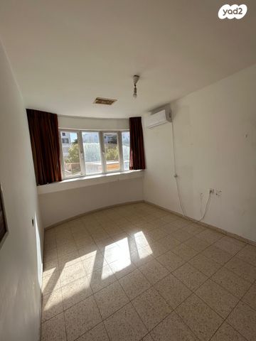 בית פרטי/ קוטג', ציפמן, לסטר/רבוצקי, רעננה