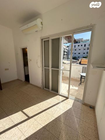 בית פרטי/ קוטג', ציפמן, לסטר/רבוצקי, רעננה