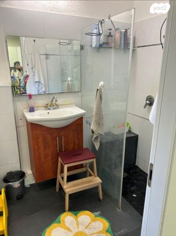 דירת גן, הגיבור האלמוני 23, יד אליהו, תל אביב יפו