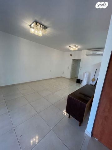 דירה, סולץ, הרצליה הירוקה, נווה עובד, הרצליה