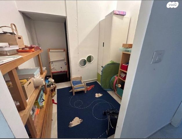 דירת גן, הגיבור האלמוני 23, יד אליהו, תל אביב יפו