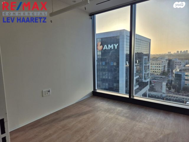 משרדים, החרש, אזור תעשיה נווה נאמן, הוד השרון