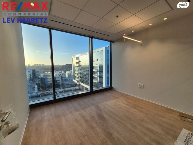 משרדים, החרש, אזור תעשיה נווה נאמן, הוד השרון