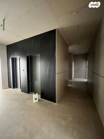 חנויות/ שטח מסחרי, אופקים