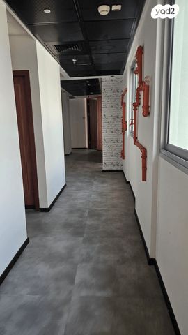 בניין משרדים, תל אביב יפו