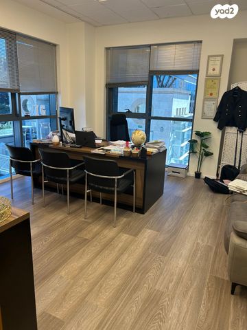 משרדים, הרצליה