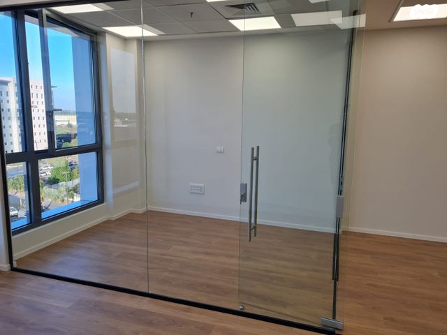 משרדים, הנופר 2, אזור תעשייה קרית אתגרים, רעננה