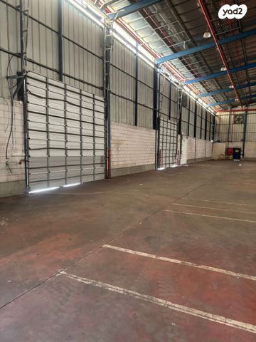 מחסנים, הרצליה