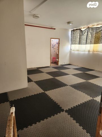 אולמות, אהרון קציר, לב המושבה / מרכז העיר, פתח תקווה