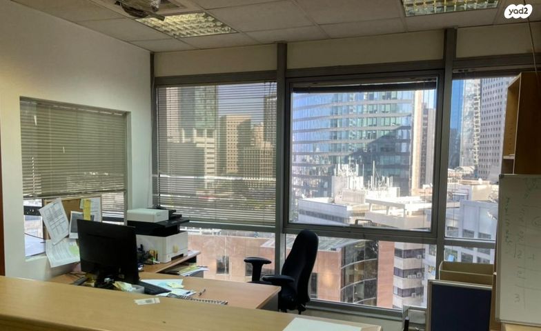 משרדים, בורסה, רמת גן