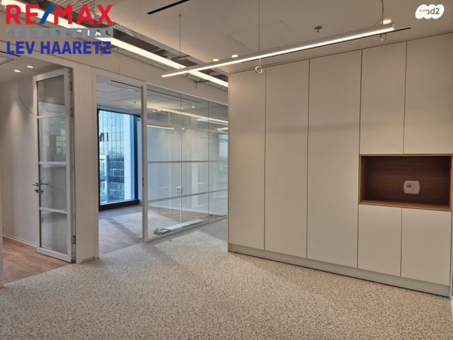 משרדים, החרש, אזור תעשיה נווה נאמן, הוד השרון