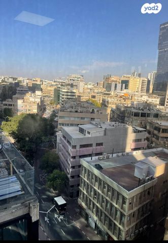 משרדים, בורסה, רמת גן