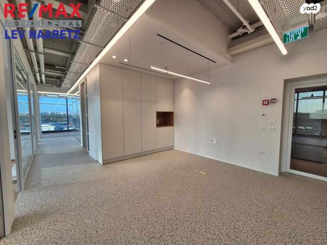 משרדים, החרש, אזור תעשיה נווה נאמן, הוד השרון