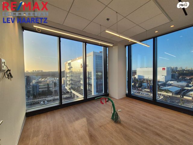 משרדים, החרש, אזור תעשיה נווה נאמן, הוד השרון