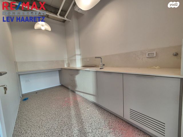 משרדים, החרש, אזור תעשיה נווה נאמן, הוד השרון