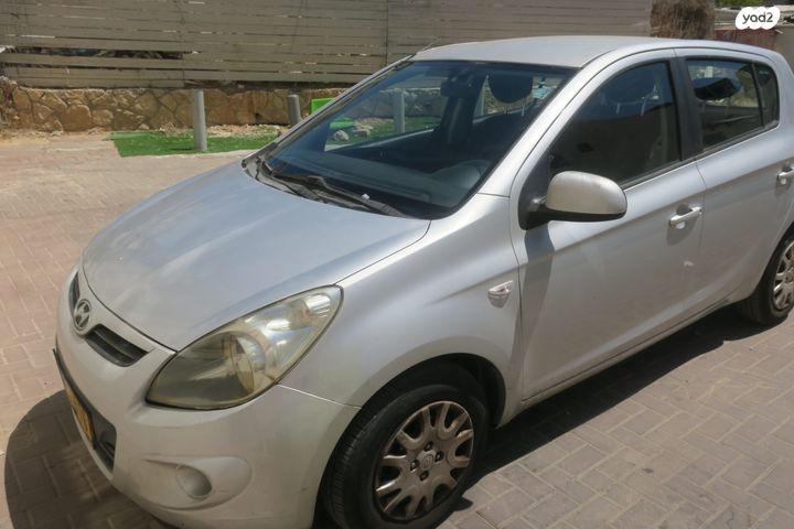 מודעת רכב יונדאי i20