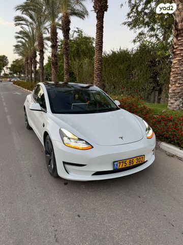 מודעת רכב טסלה מודל 3