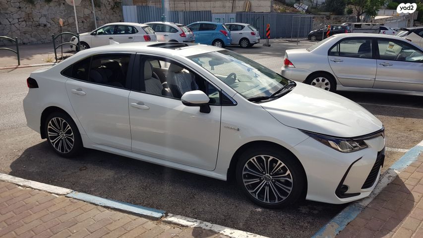 טויוטה קורולה