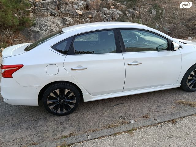 ניסאן סנטרה