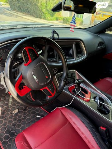 דודג' צ'לנג'ר