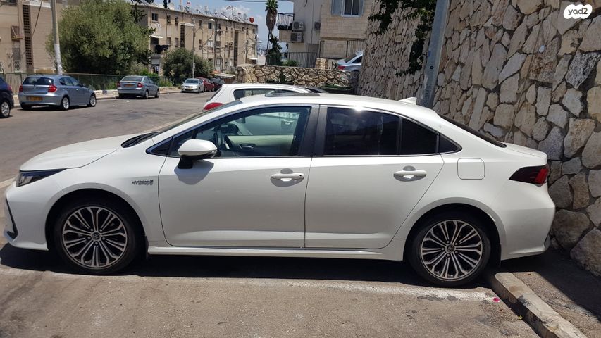 טויוטה קורולה