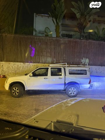 מודעת רכב איסוזו די-מקס