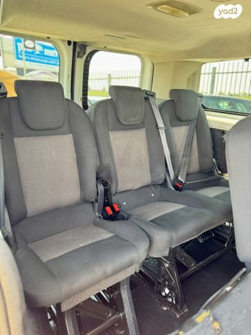 פורד טרנזיט קוסטום