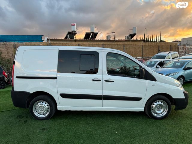 מודעת רכב סיטרואן ג'אמפי