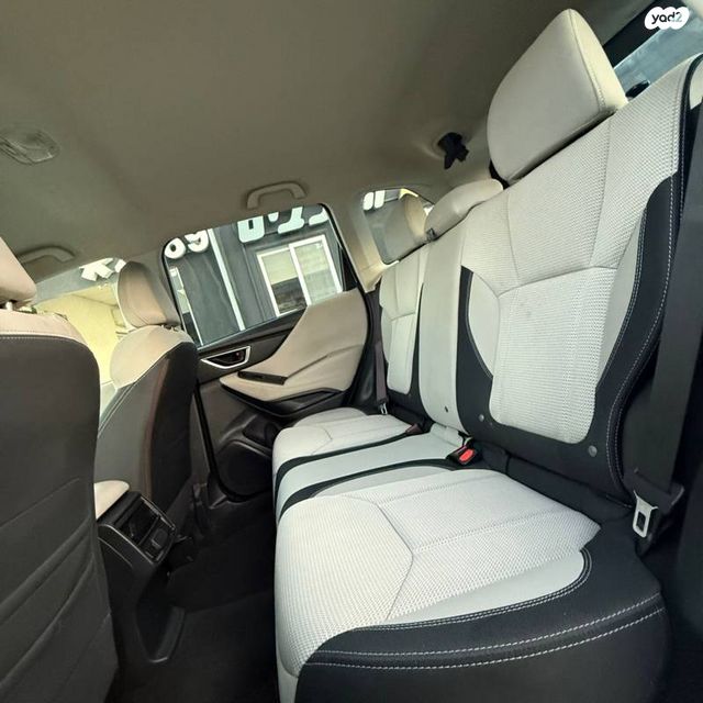 סובארו פורסטר