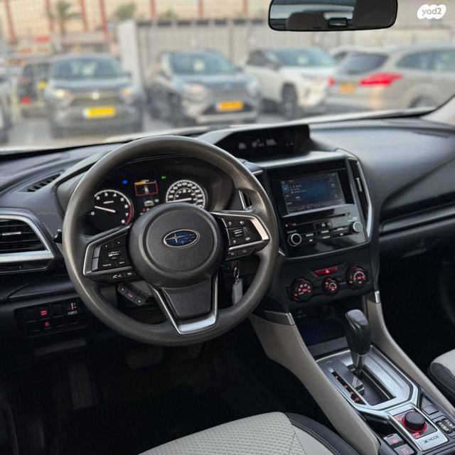 סובארו פורסטר