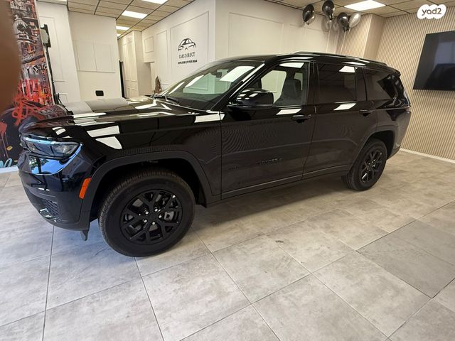 מודעת רכב ג'יפ גרנד צ'ירוקי