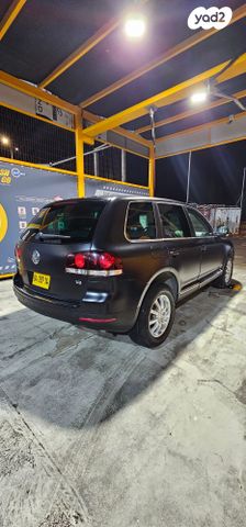 מודעת רכב פולקסווגן טוארג