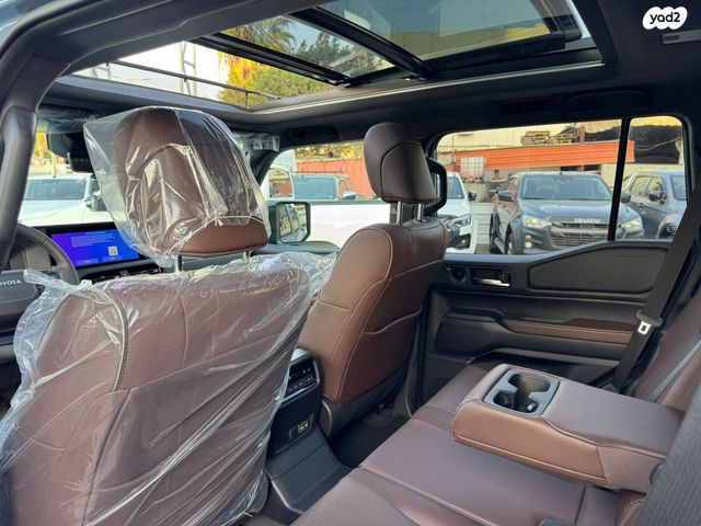 טויוטה לנד קרוזר